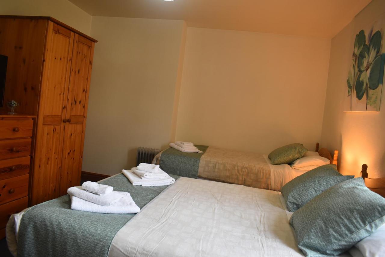 The Belted Will Inn Farlam ภายนอก รูปภาพ