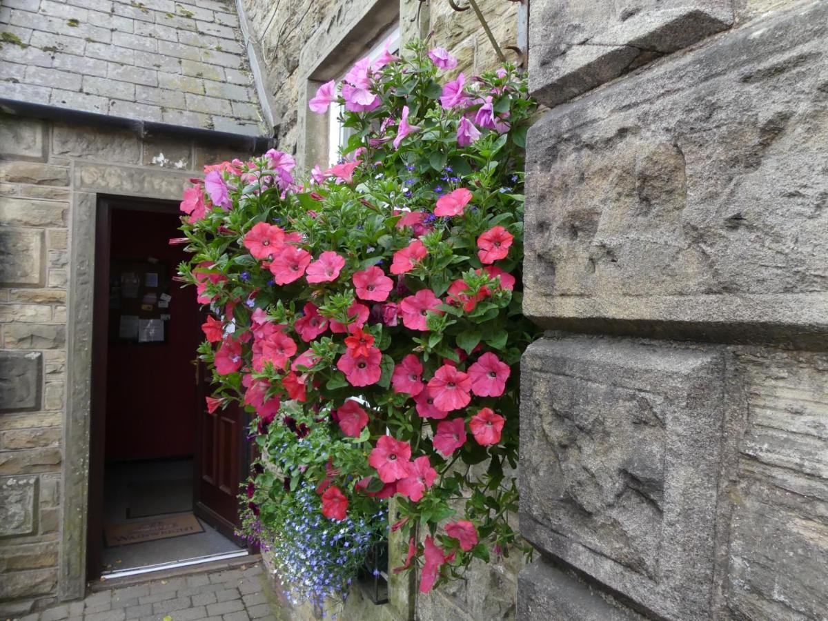 The Belted Will Inn Farlam ภายนอก รูปภาพ